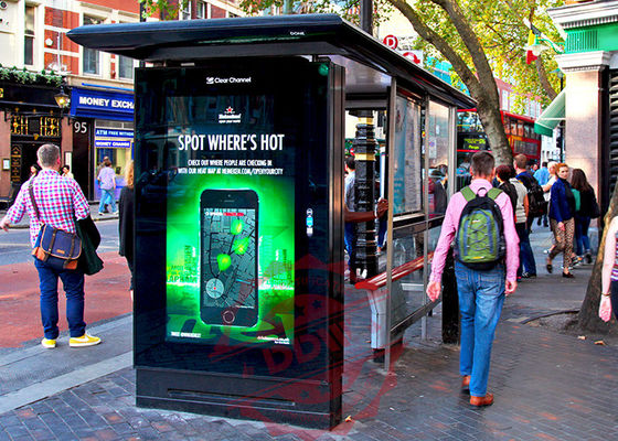 65 Inch Tft Type Floor Standing Pure Outdoor Digital Signage Waterproof Untuk Iklan
