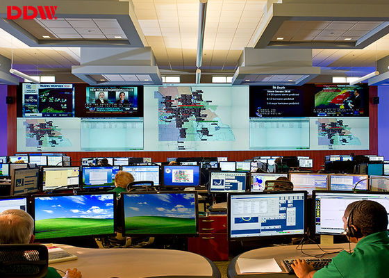 HDMI VGA 1080P Control Room Video Wall 3.5mm 700 Nits Samsung Display 46 '' 3x3