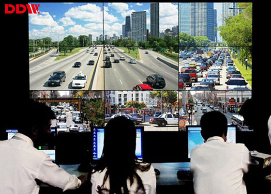 5ms Respon Waktu Pengawasan dinding video VGA AV YPBPR antarmuka ruang kontrol videowall DDW-LW550DUN-THA3