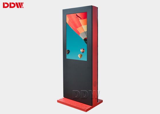 55 Inch Outdoor Digital Signage Waterproof 2500 Nits Dukungan Multi Bahasa