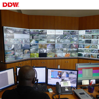 4x4 Video Wall Matrix Aplikasi Disesuaikan Penghematan Daya Jarak Jauh dengan Resolusi Tinggi
