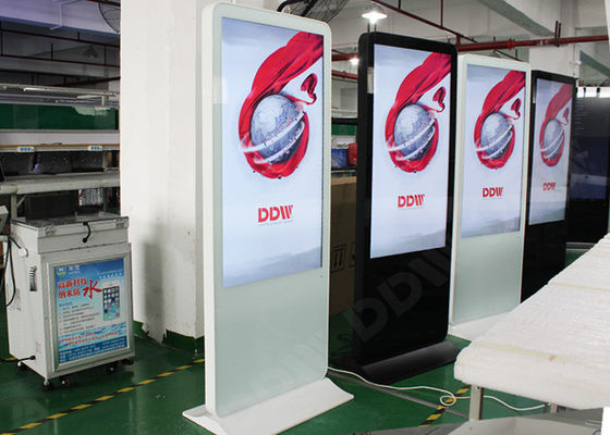 TFT Panel interaktif 46 "Stand Alone digital signage touchscreen dengan perangkat lunak bebas