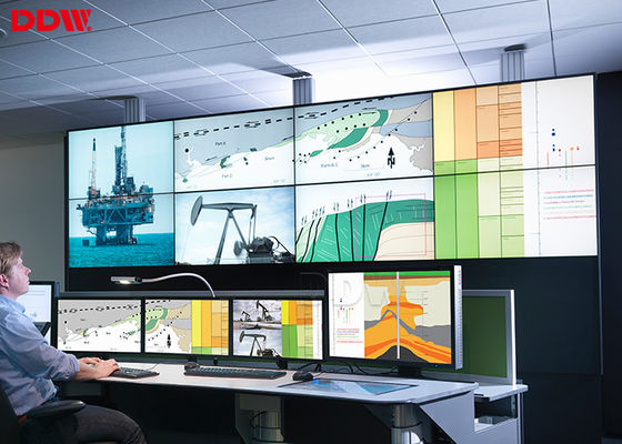 Dinding monitor mulus 4 intput 4 output Video Wall Controller DAPAT mengendalikan teknologi pemrosesan digital